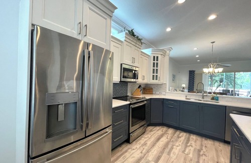 Venice House | Beautiful golf course house in gated Venice golf country club