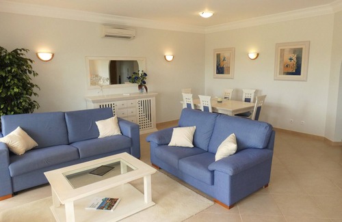 Atalaia Apartment | Beautiful Ground Floor Apartment on the Boavista Resort