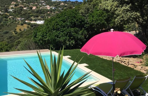 Alata Apartment | Beautiful ground floor apartment with pool in the countryside