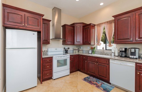 Temecula House | Beautiful Guest Cottage PERMITTED TEMECULA WINE COUNTRY VACATION HOME