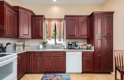 Temecula House | Beautiful Guest Cottage PERMITTED TEMECULA WINE COUNTRY VACATION HOME