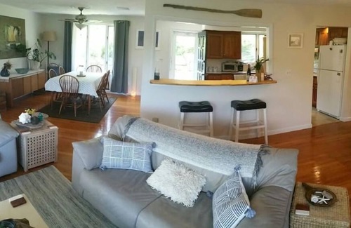 Gloucester House | Beautiful Harbor View Walk to Beach 3b2bKings4beds