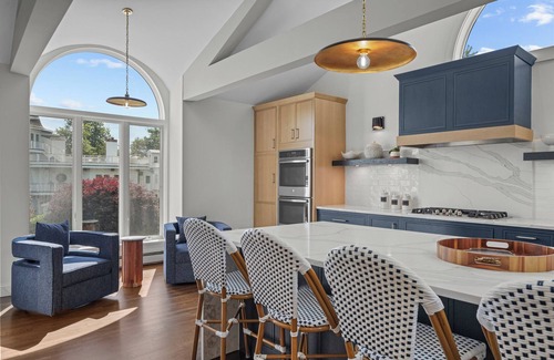 Fifth Ward House | Beautiful Harbor View 4-Bedroom Home/Inground Pool