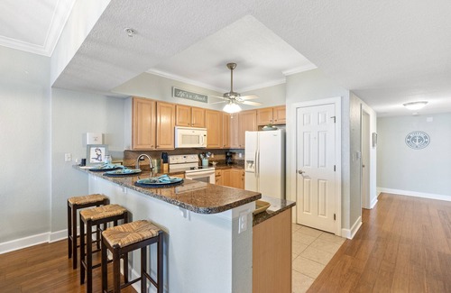 Ono Island Condo | Beautiful Harbour Pointe Condo