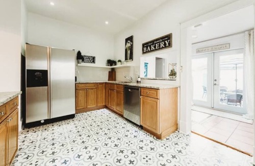 Historic Uptown House | Beautiful Historic Downtown St Pete Bungalow - 7BR!