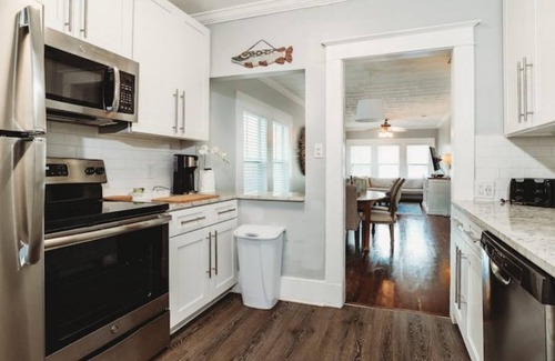 Historic Uptown House | Beautiful Historic Downtown St Pete Bungalow - 7BR!