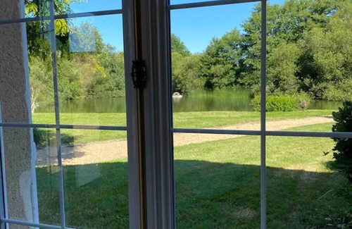 Savigny-Levescault House | Beautiful house with lovely garden and picturesque private pond.