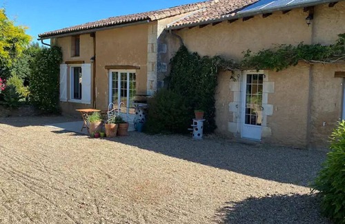 Savigny-Levescault House | Beautiful house with lovely garden and picturesque private pond.