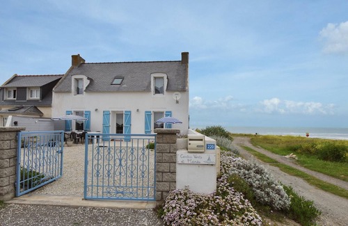 Saint-Guenole House | Beautiful holiday home by the sea in Penmarch