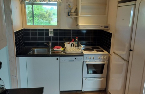 Kopingsvik Ski Chalet | Beautiful holiday home with lake views on Öland