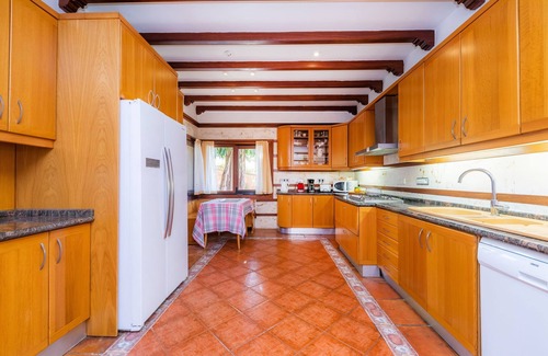 Colonia de Sant Pere House | Beautiful Holiday Home "Alta Vista" with Panorama View, Infinity Pool, Terrace & Wi-Fi