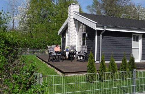 Nordhorn House | Beautiful holiday home in the Seepark Nordhorn with sauna, whirlpool and fireplace