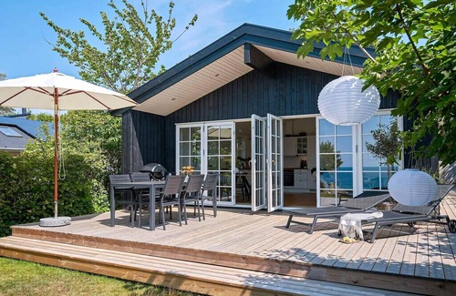 Ronne House | Beautiful holiday home, from 2021, with a lovely seaview
