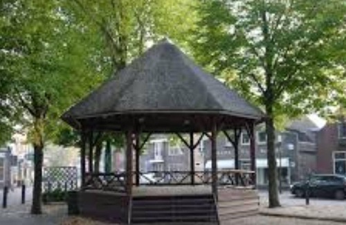Linde House | Beautiful holiday home in Den Ham with garden