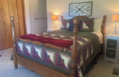 Janesville Other | Beautiful home, huge kitchen, strong Wi-Fi , lots of room, plenty of parking