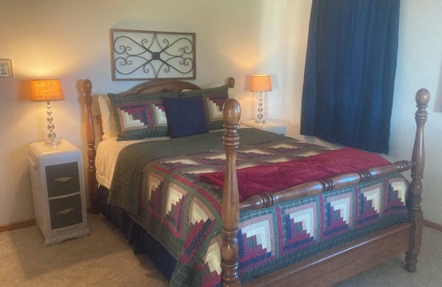 Janesville Other | Beautiful home, huge kitchen, strong Wi-Fi , lots of room, plenty of parking