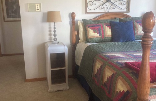 Janesville Other | Beautiful home, huge kitchen, strong Wi-Fi , lots of room, plenty of parking