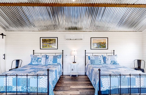 Fredericksburg Cottage | Beautiful Home in Texas Hill Country Close to Fredericksburg w/Central AC, WiFi