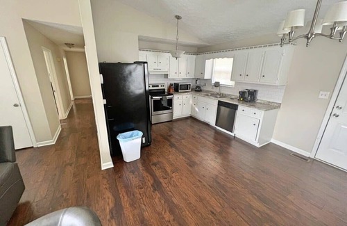 Clarksville House | Beautiful home in a nice place