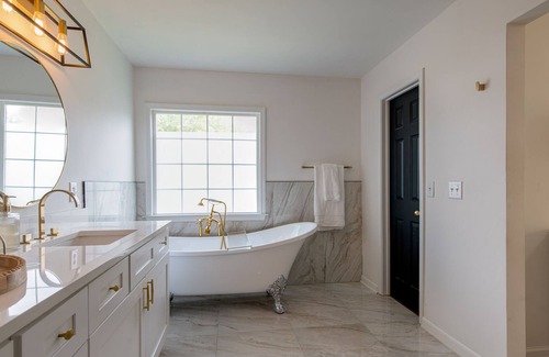 Franklin House | Beautiful home in Amazing Spot 3BR 2 and a half bath