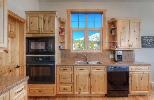 Antler Ridge House | Beautiful home in Antler Ridge easy access between Big Sky Resort and town.