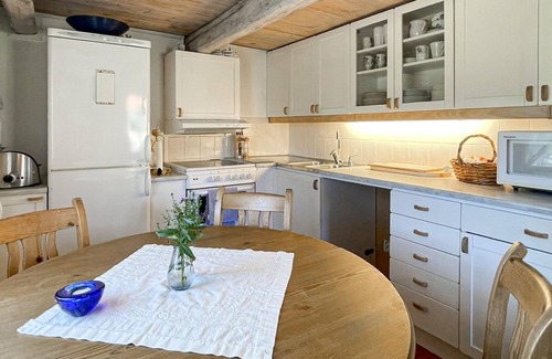 Askersund House | Beautiful home in Askersund