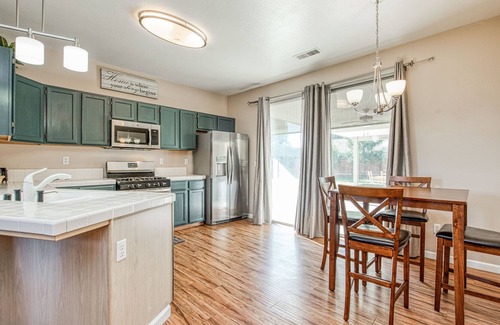 Roosevelt House | Beautiful home in Fresno