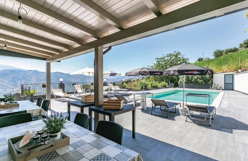 Gaggi House | Beautiful home in Gaggi