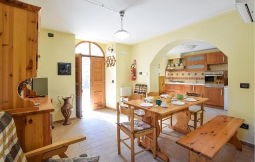 Castel Ritaldi House | Beautiful Home In Castel Ritaldi