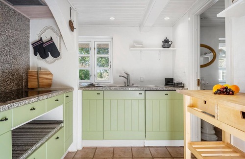 Juelsminde House | Beautiful home in Juelsminde with sauna