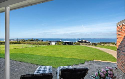 Skødshoved Strand House | Beautiful Home In Knebel With Wifi
