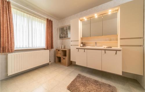 Oostduinkerke House | Beautiful Home In Oostduinkerke