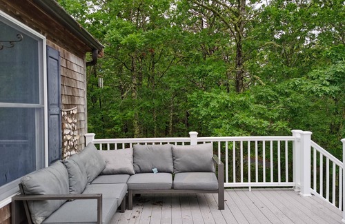 Orleans House | Beautiful home in Orleans. Park, Beach, Lake & Ocean. Telsa charge