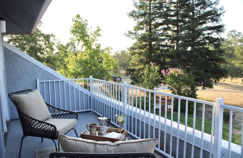 Junction House | Beautiful home in Redding!