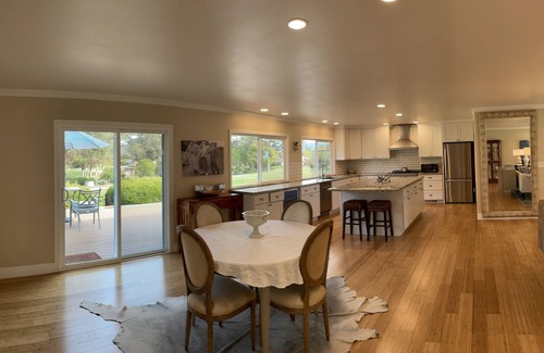 Santa Rosa House | Beautiful Home in Sonoma Wine Country