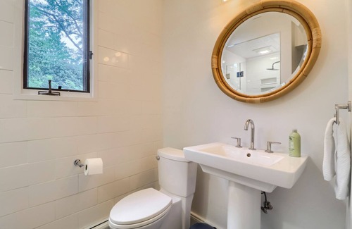 Narragansett Pier House | Beautiful home in the highly desired Narragansett Pier!