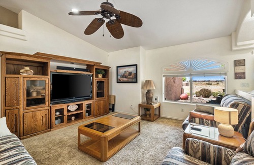 Fort Mohave House | Beautiful home located on the golf course.