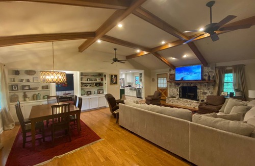 Oxford House | Beautiful home located minutes from the Square, Ole Miss, & Mtrade Park.