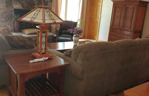 Lower Kingsbury House | Beautiful Home lower kingsbury only minutes to ski areas and casinos.