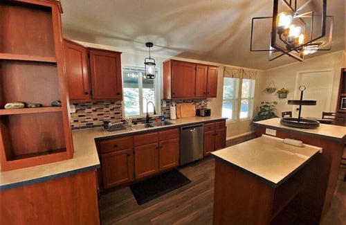Bayfield House | Beautiful Home on Creek with Full Kitchen, Large Patio with Seating, Game Room