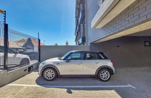 Fresnaye Apartment | Beautiful Home Perfect Location!