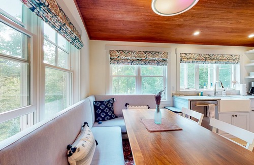 Camden House | Beautiful home right in town with private hot tub, firepit & lovely grounds