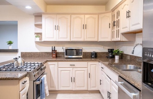 Bonita House | Beautiful Home Safe Neighborhood
