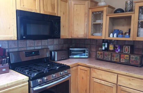 El Prado House | Beautiful Home, Spectacular Views, Close To Taos Center And Ski Valley, Hot Tub