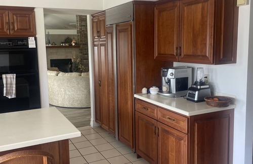 Biggar House | Beautiful home, stunning view of golf course, near beaches and airport