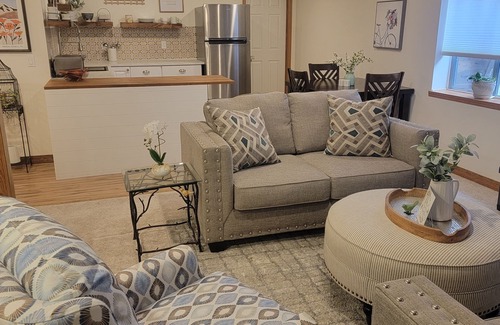 Gleneagle House | Beautiful Home 5 Miles to Air Force Academy Hot Tub and Sleeps 18