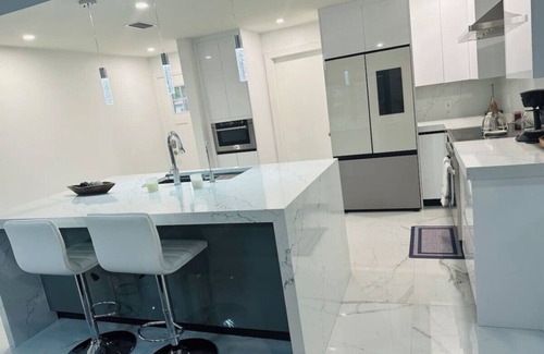 Naples House | Beautiful home w/Pool & soaker tub!