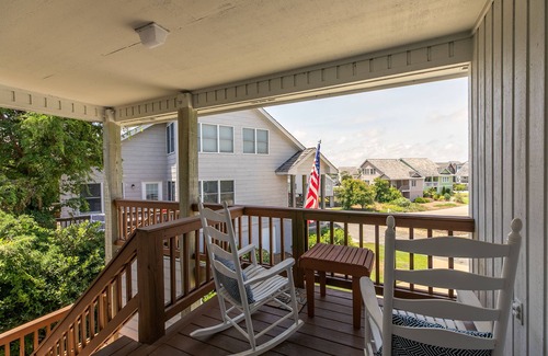 Nags Head House | Beautiful Home with a Hot Tub and Community Pool in season