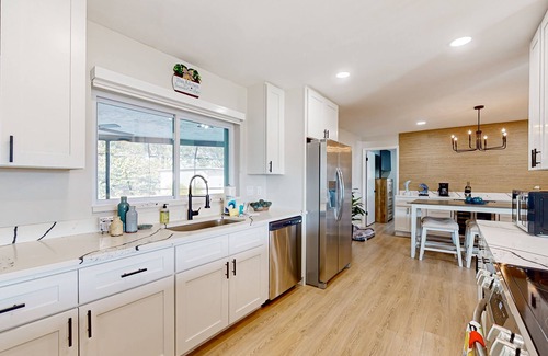 South Sarasota House | Beautiful home with private pool and space for the whole family