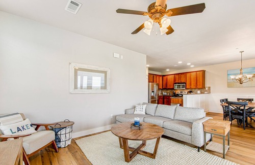Jonestown Condo | Beautiful home with shared hot tub, private washer and dryer, WiFi, & central AC